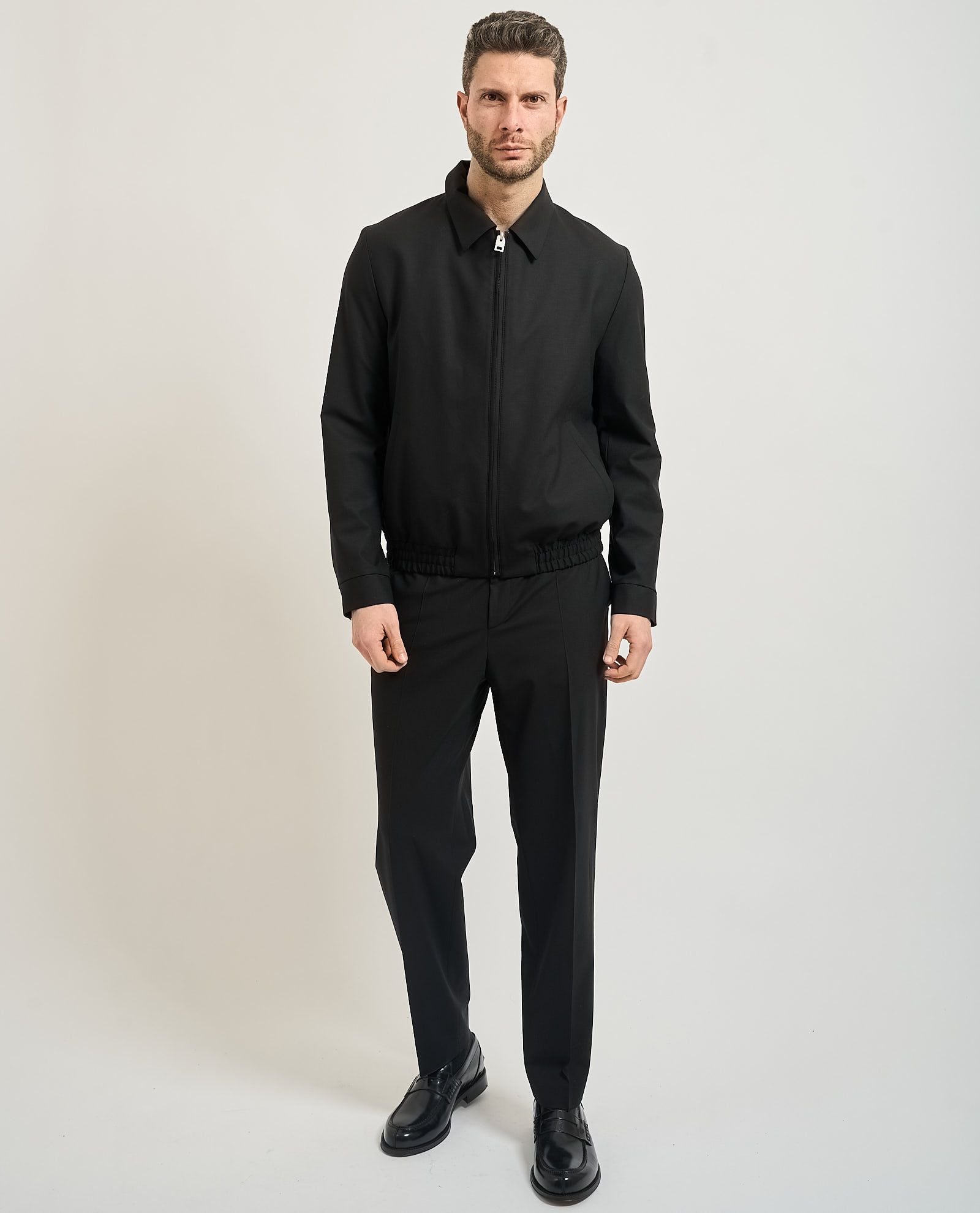 Áo khoác slim-fit vải poplin pha len