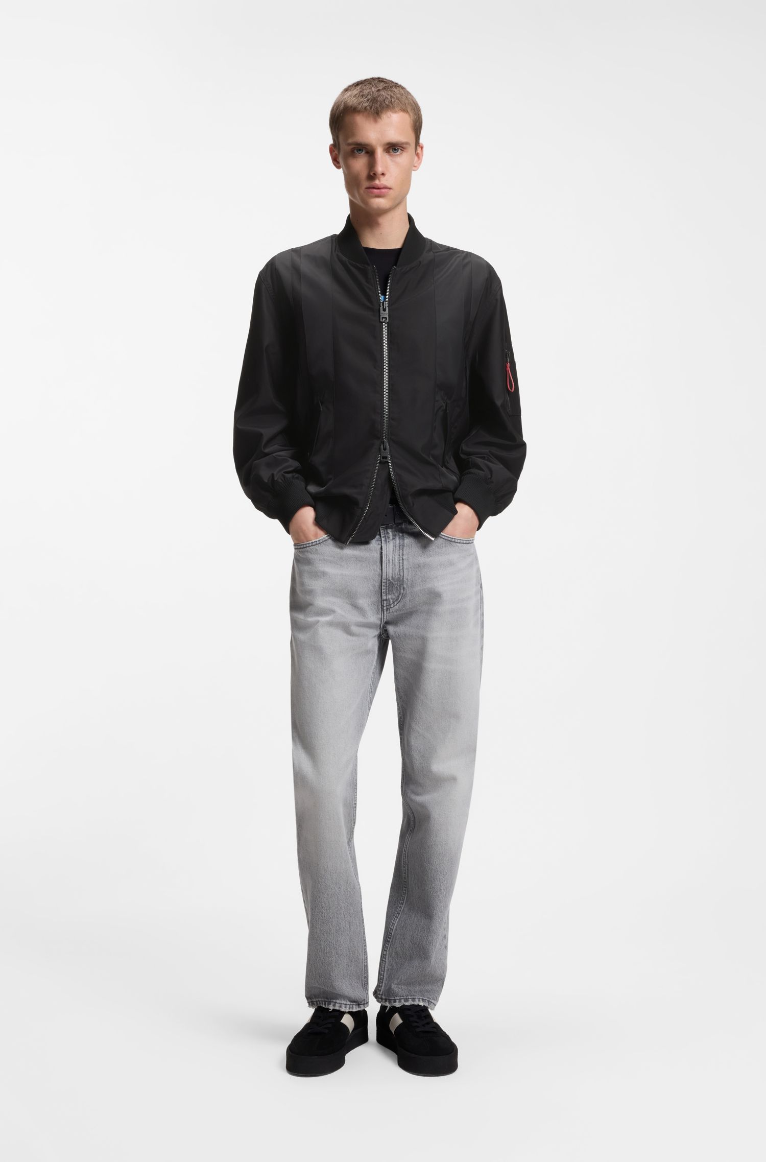 HUGO - Áo khoác bomber chống thấm nước bằng vải satin tráng phủ.