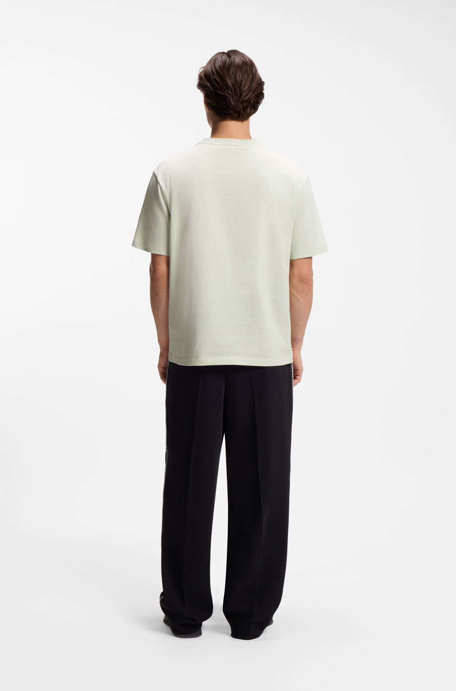 HUGO - Áo thun cotton jersey với logo thêu.