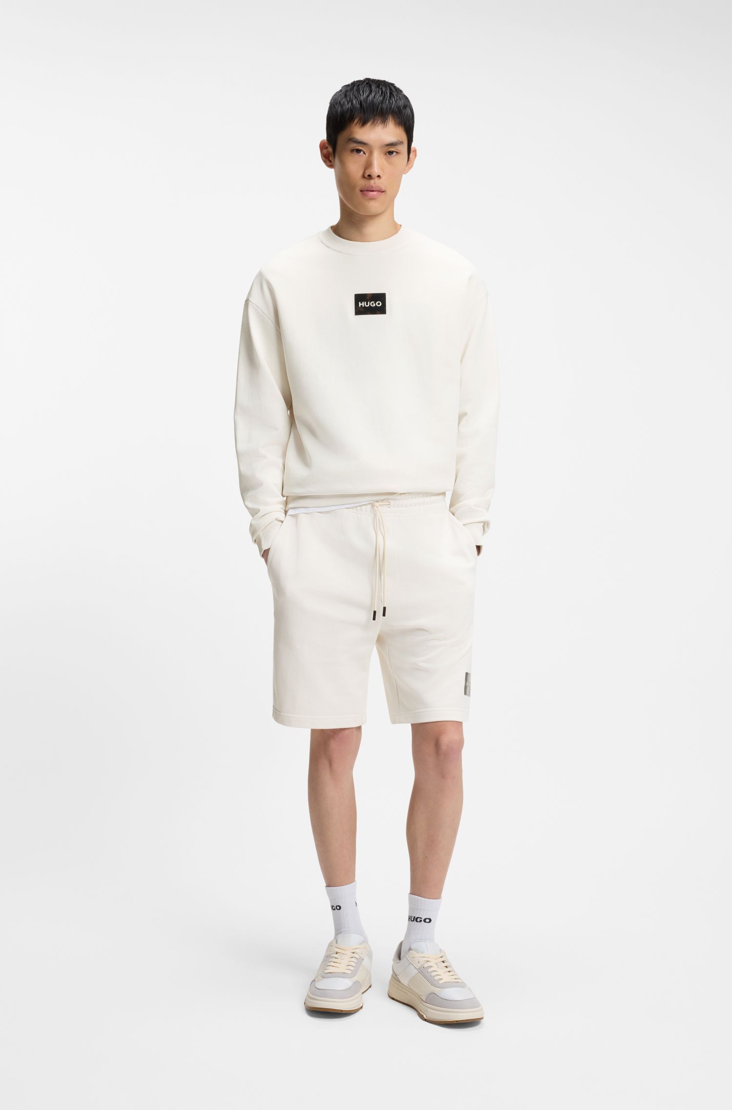 HUGO - Quần short in logo hình con rùa, chất liệu cotton terry
