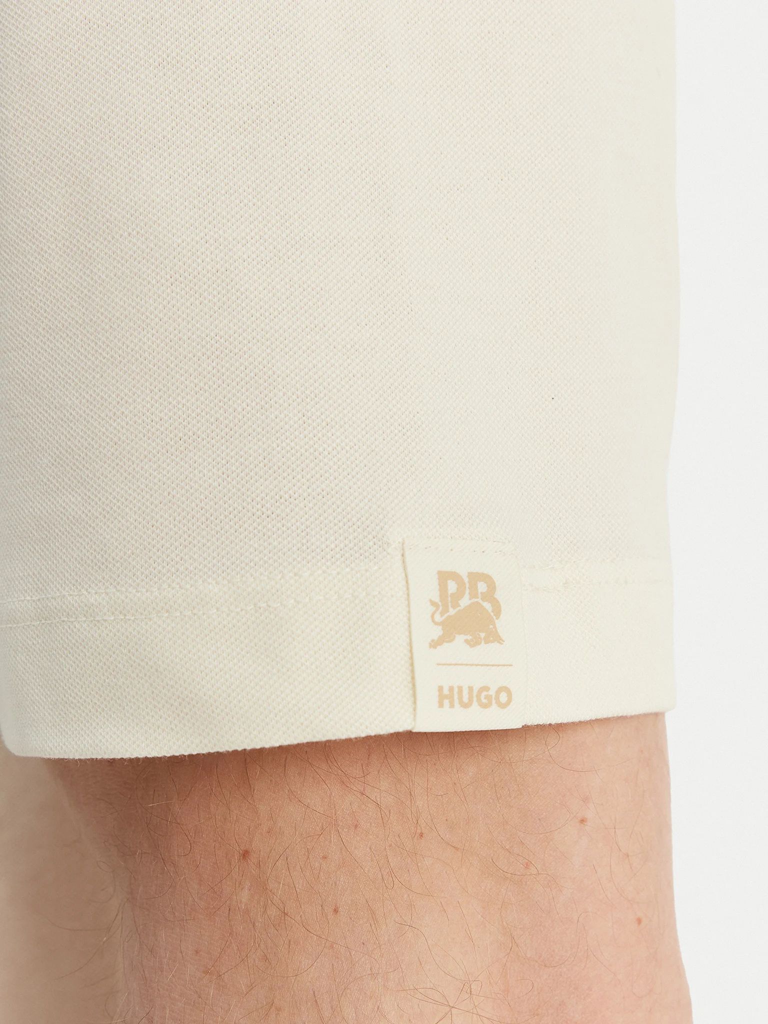 HUGO - Áo polo cotton co giãn Hugo x RB với họa tiết bò tót