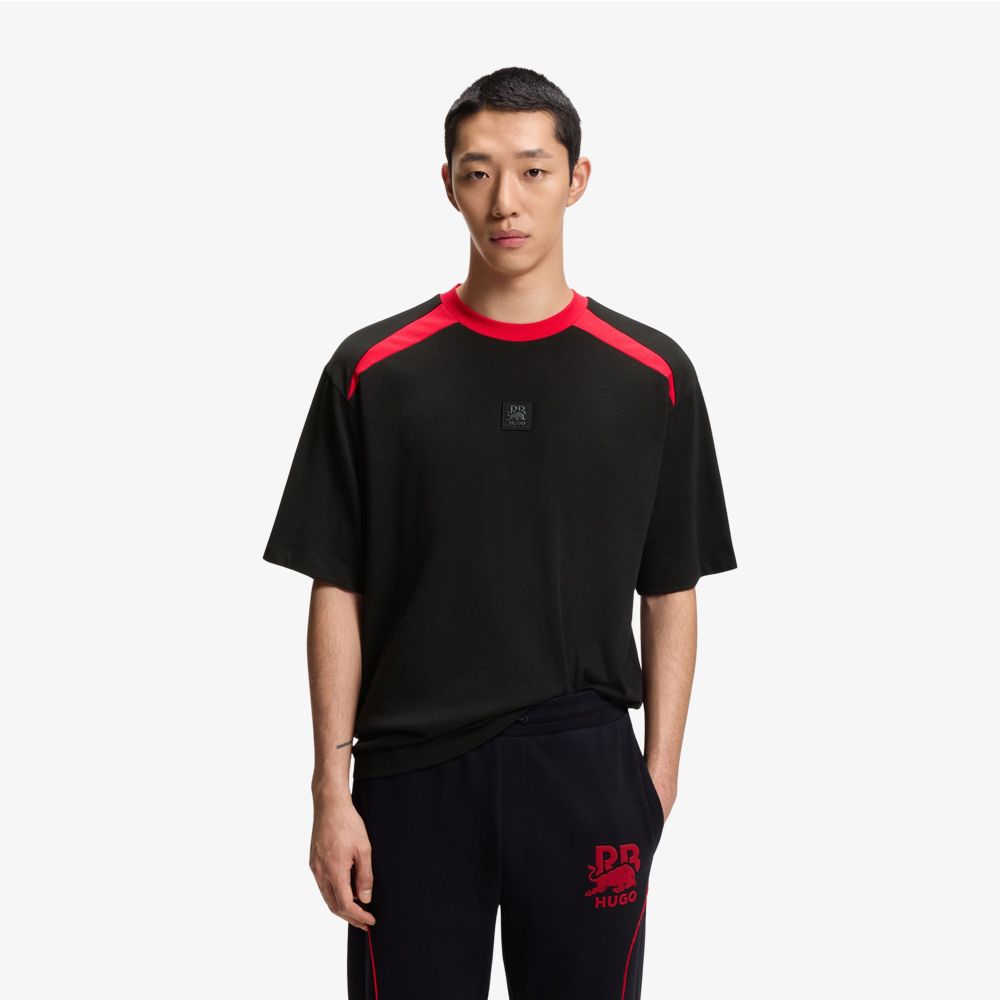 Áo thun cotton Hugo x RB với họa tiết bò tót