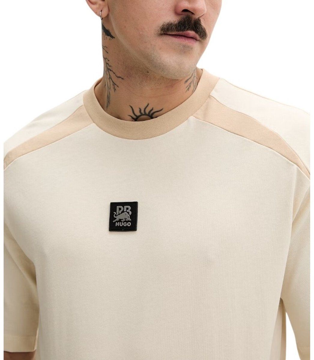 Áo thun cotton Hugo x RB với họa tiết bò tót