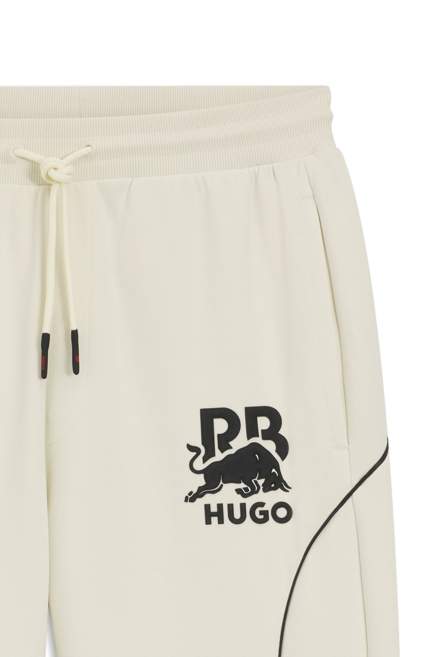 Quần nỉ co giãn bằng cotton Hugo x RB với họa tiết bò tót