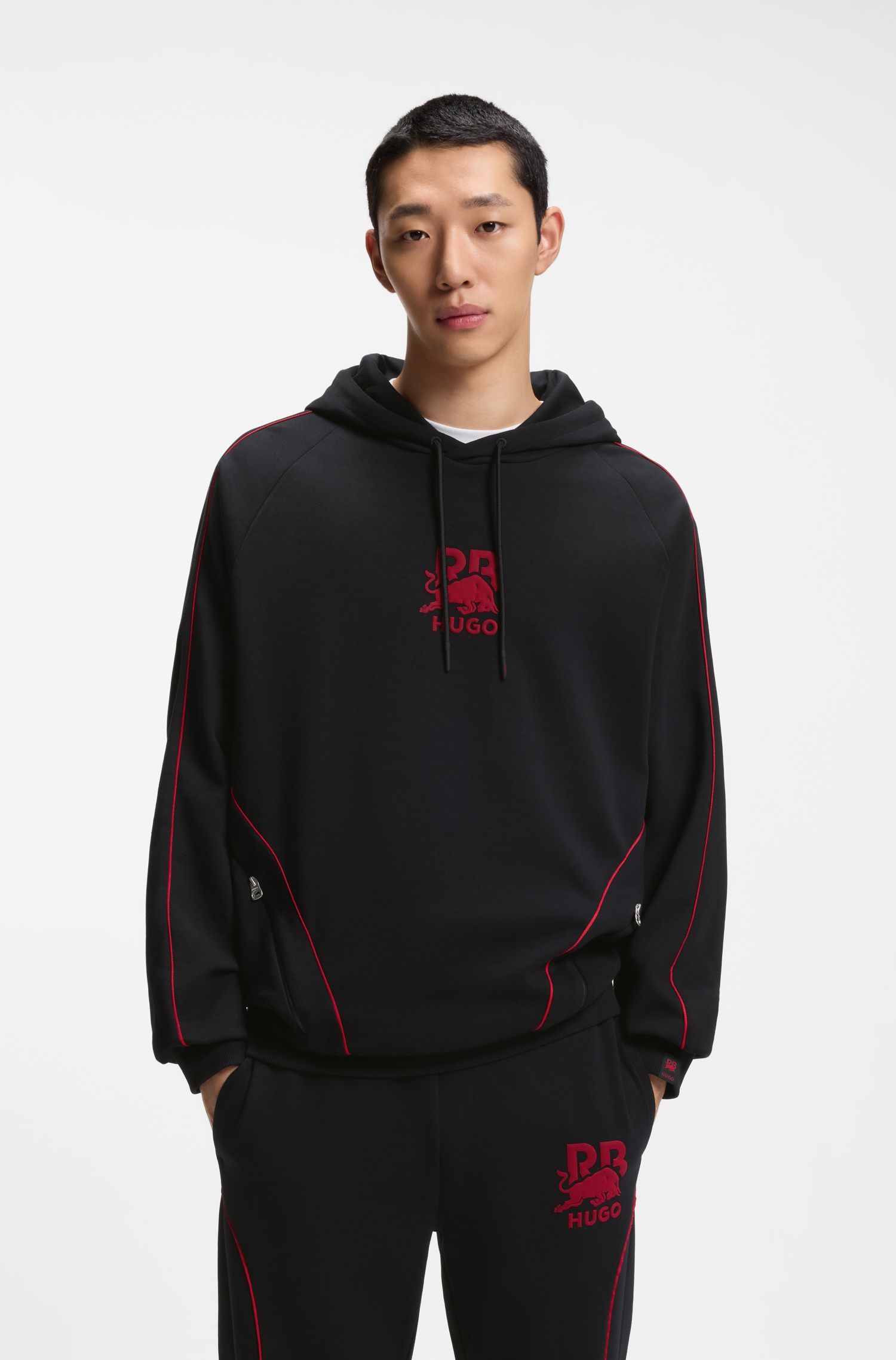 Áo hoodie cotton co giãn Hugo x RB với họa tiết bò tót