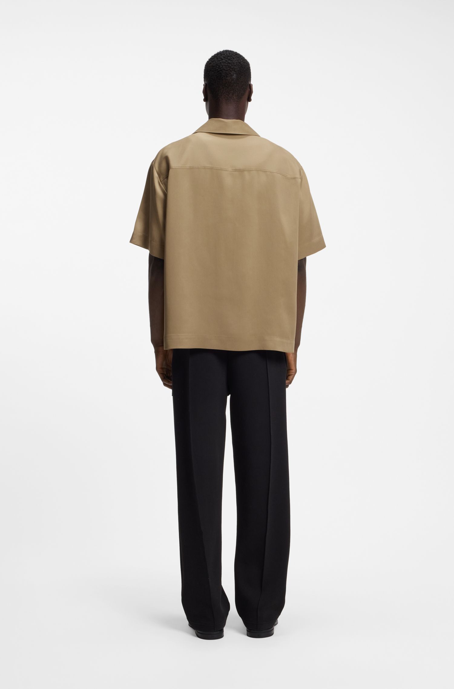 HUGO - Áo sơ mi oversize với logo xếp chồng