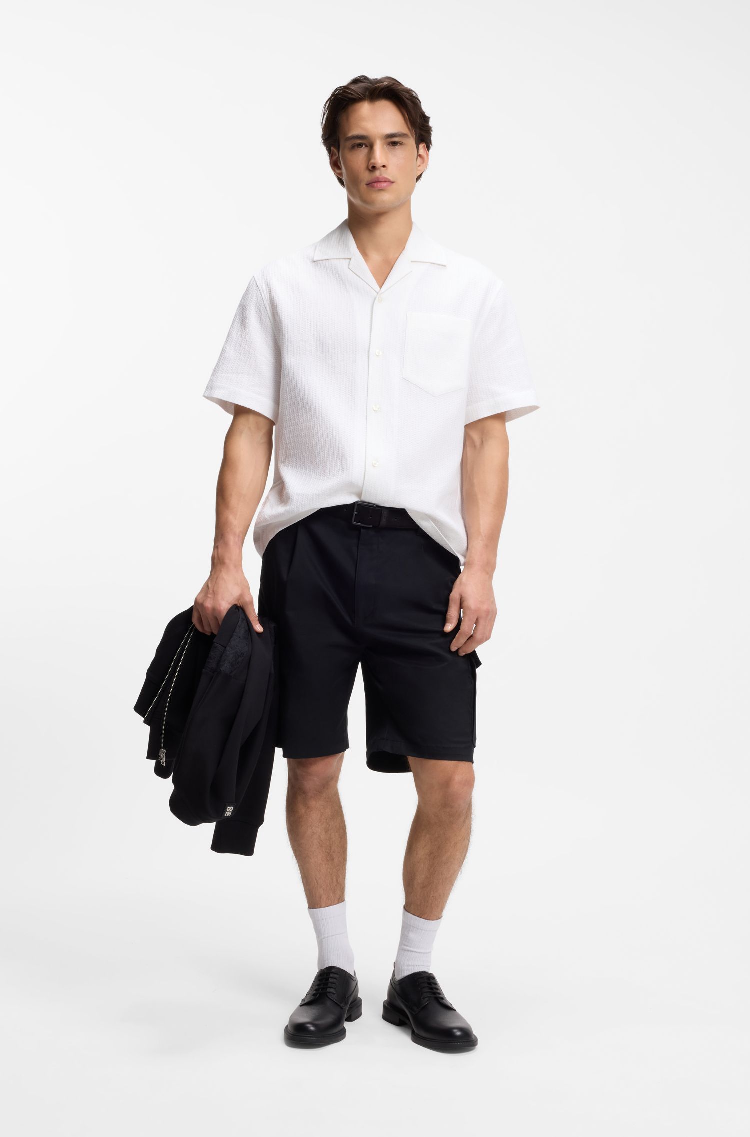 HUGO - Áo sơ mi dáng rộng làm từ chất liệu cotton cứng cáp.