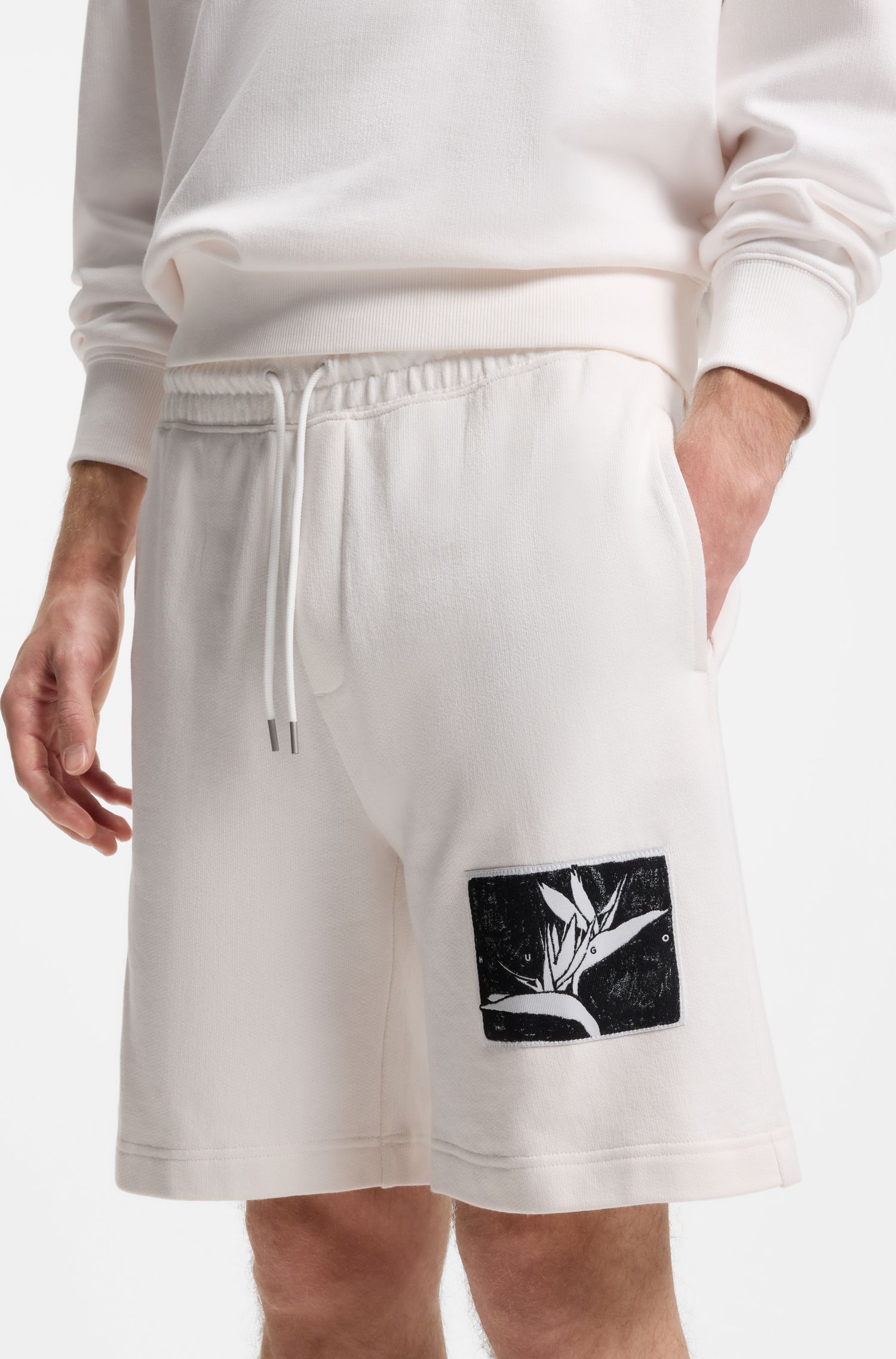 HUGO - Quần short chất liệu cotton terry họa tiết