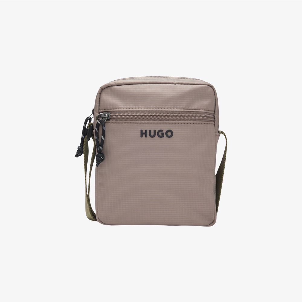 HUGO - Llg Everett