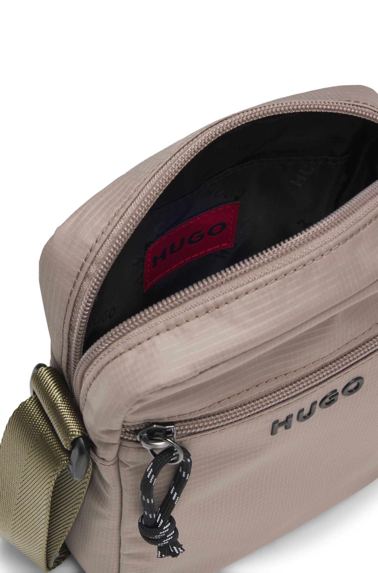 HUGO - Llg Everett