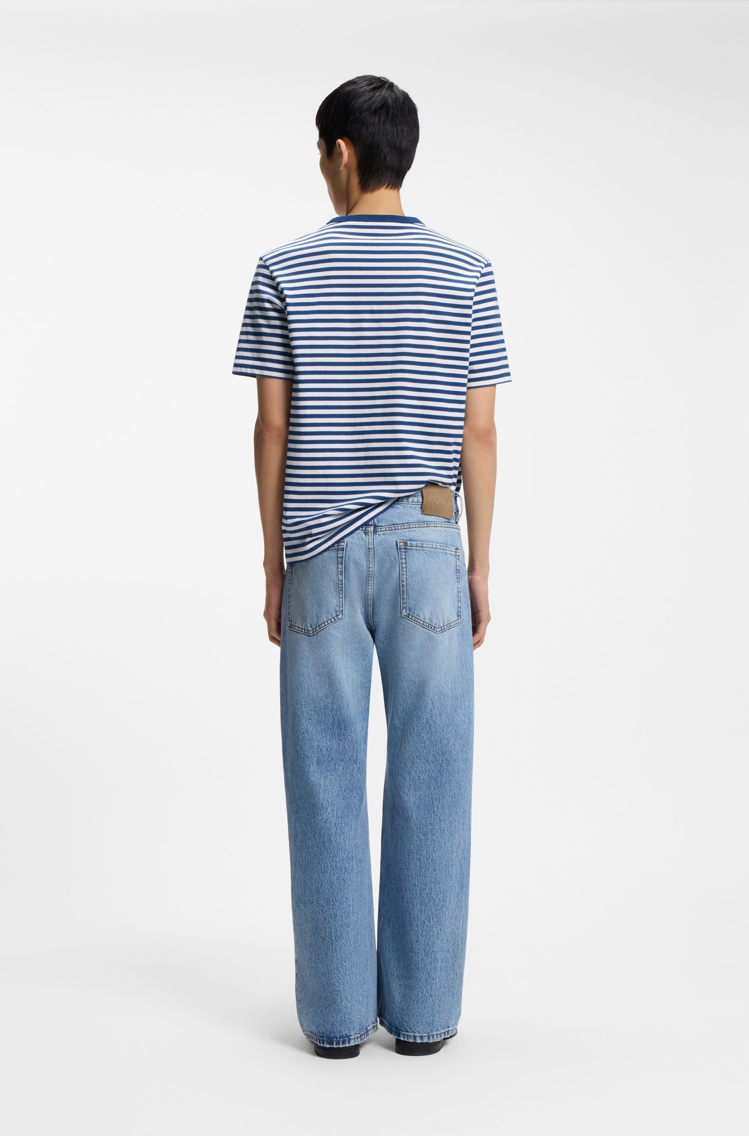 HUGO - Áo thun dáng rộng từ chất liệu cotton jersey kẻ sọc.