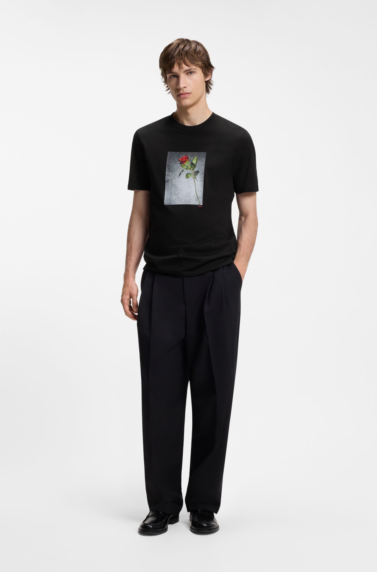 HUGO - Áo thun cotton jersey với hình in nghệ thuật.