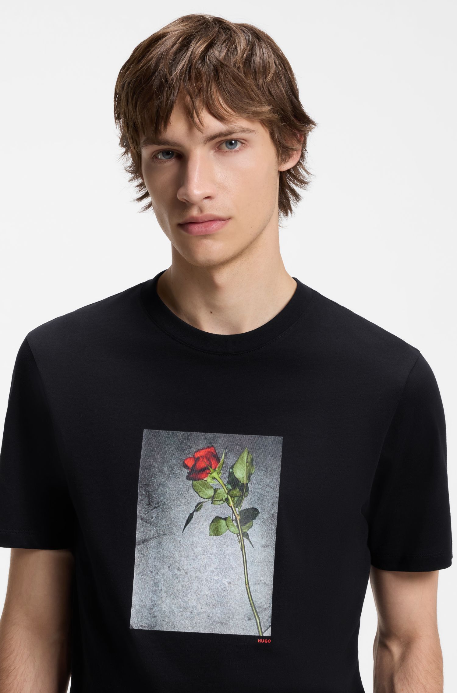 HUGO - Áo thun cotton jersey với hình in nghệ thuật.
