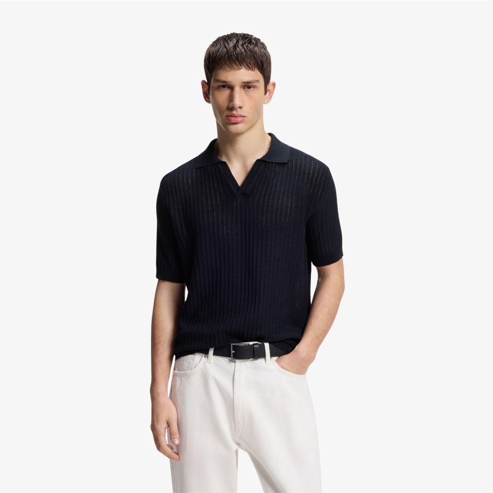 Áo polo cổ bẻ dệt kim bằng vải jacquard cotton-linen.