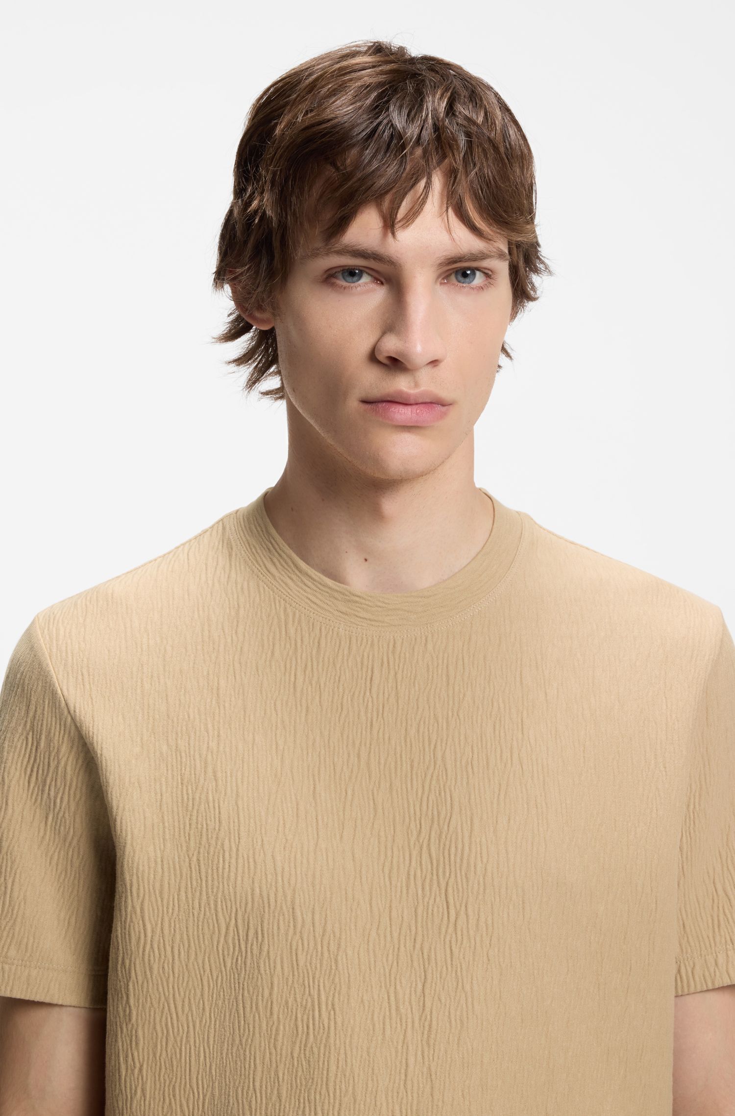 HUGO - Áo thun pha cotton với hiệu ứng nhăn.