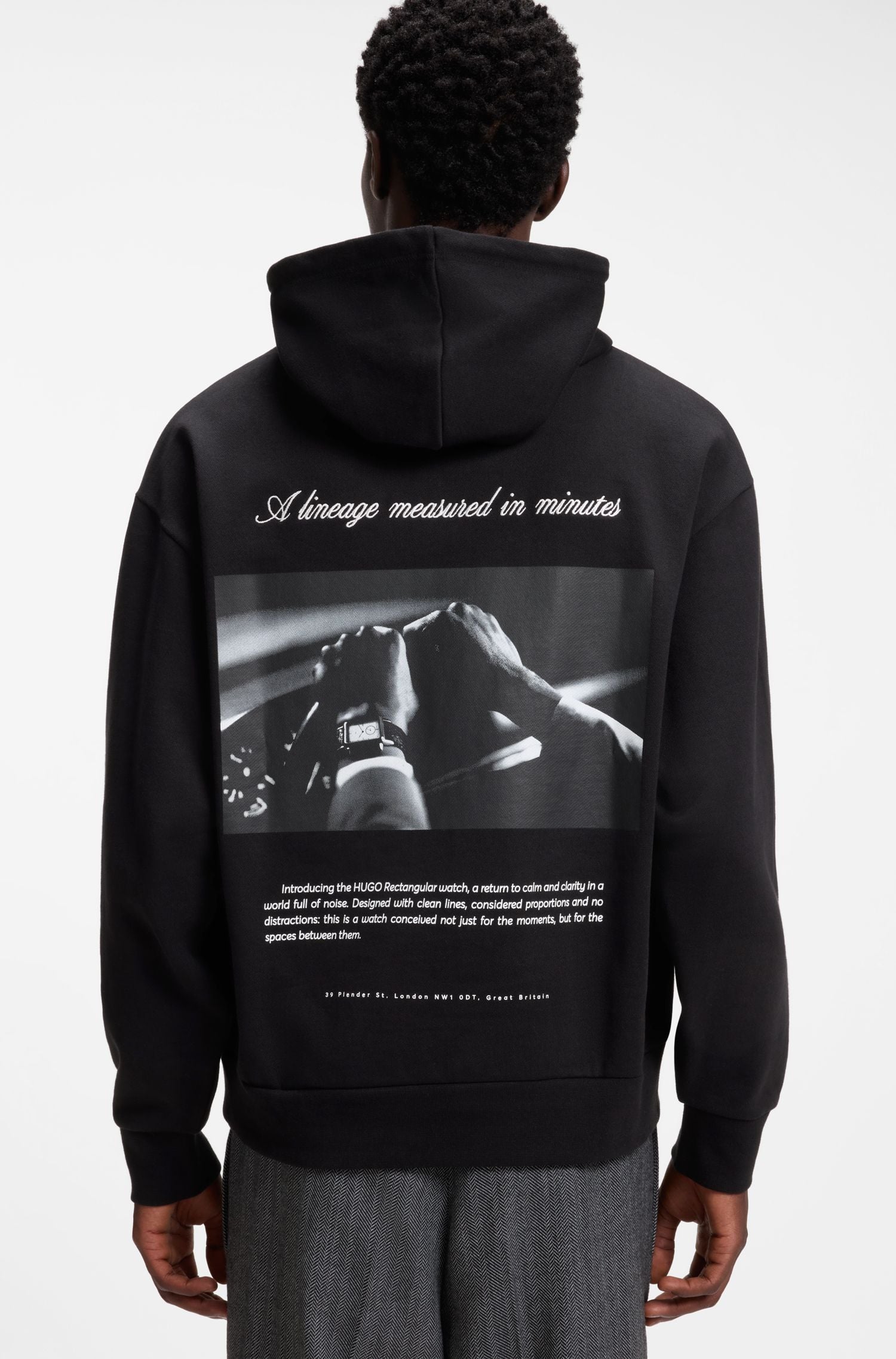 Áo hoodie oversize in logo trước sau