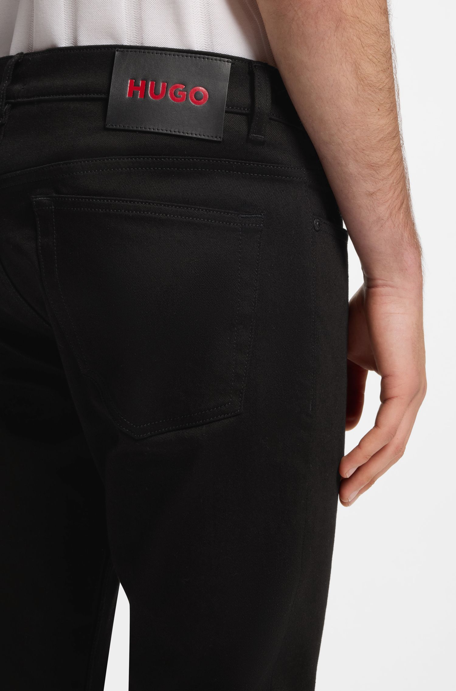 Quần jeans Hugo