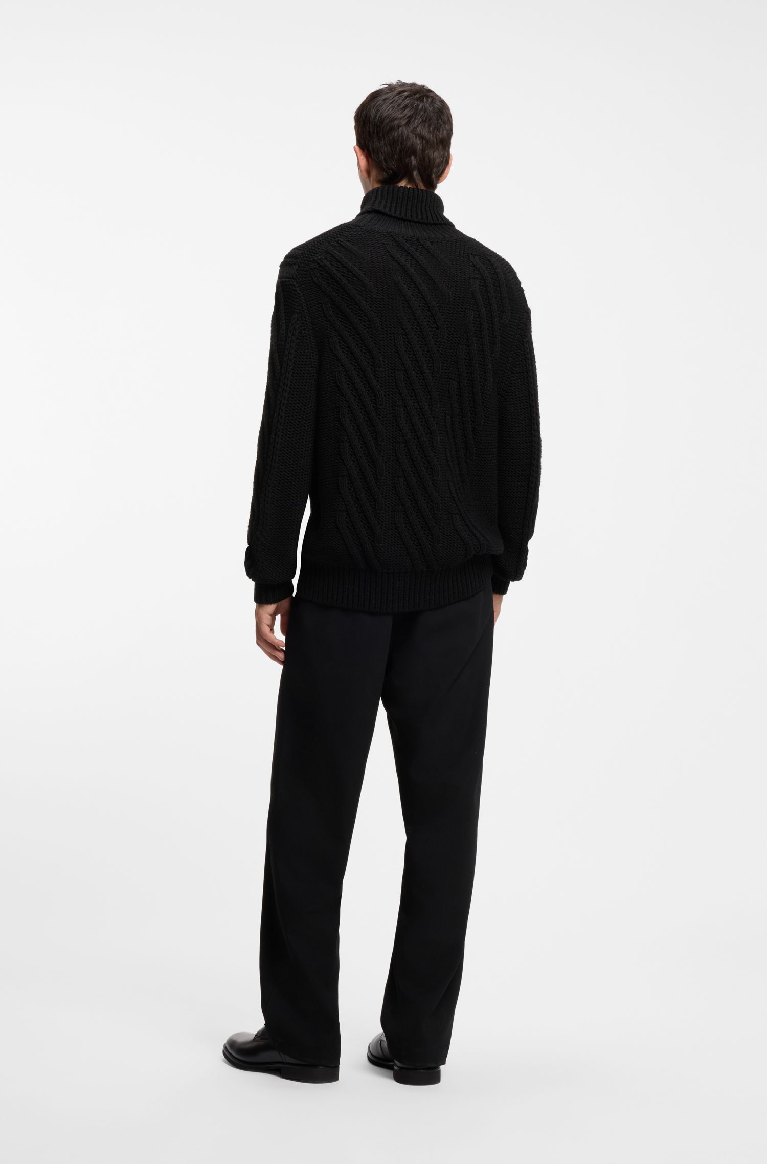 Áo len cổ lọ oversize dệt cáp