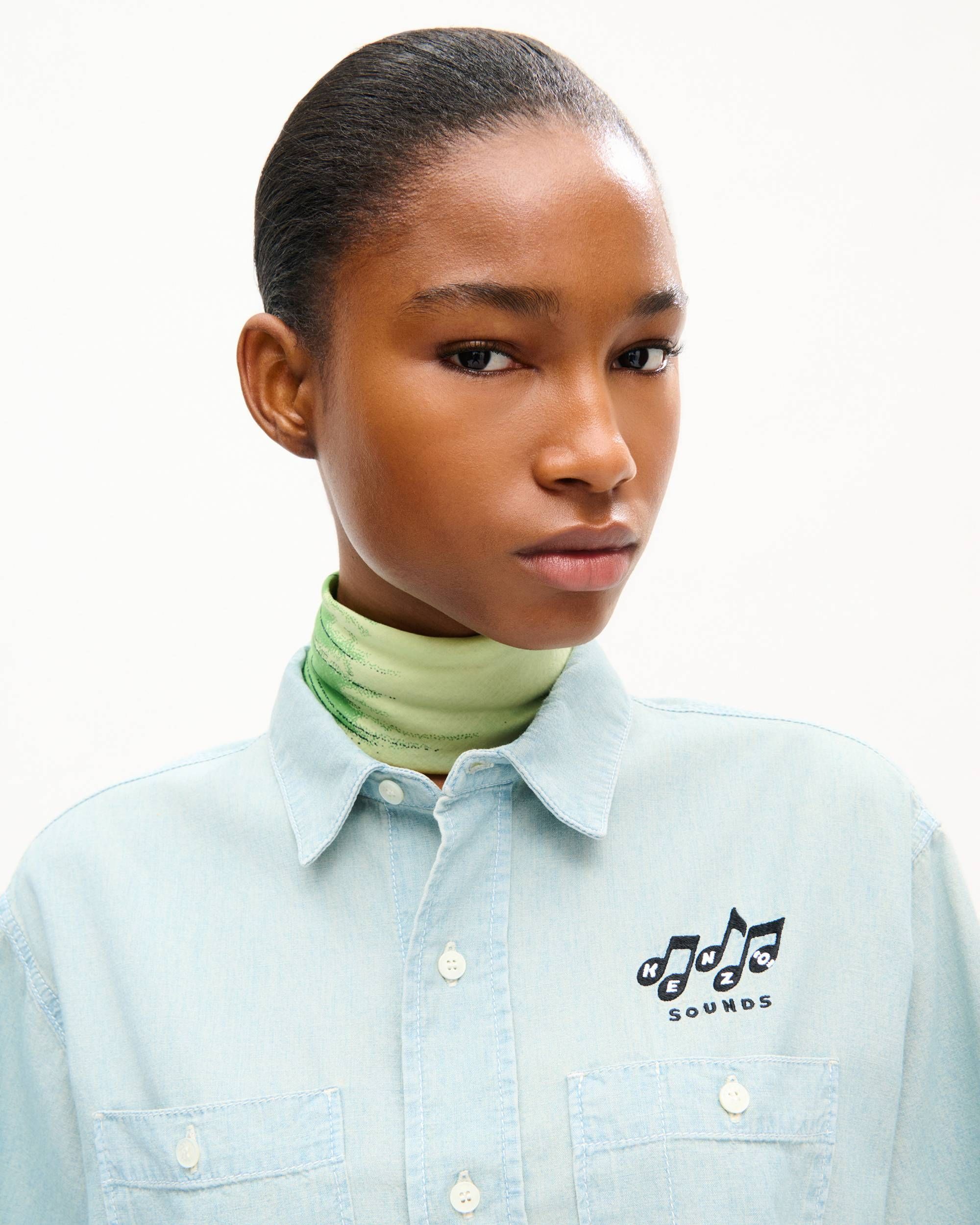 Áo sơ mi ngắn tay KENZO Sounds mỏng nhẹ, bằng vải chambray đã qua xử lý