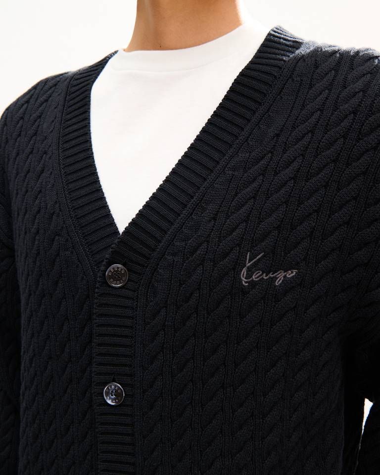 Áo khoác cardigan dệt kim thêu họa tiết cáp đặc trưng của KENZO