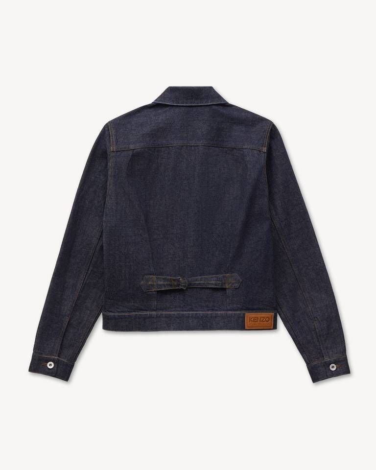 Áo khoác dáng suông xếp ly Tulip của KENZO làm từ chất liệu denim Nhật Bản.