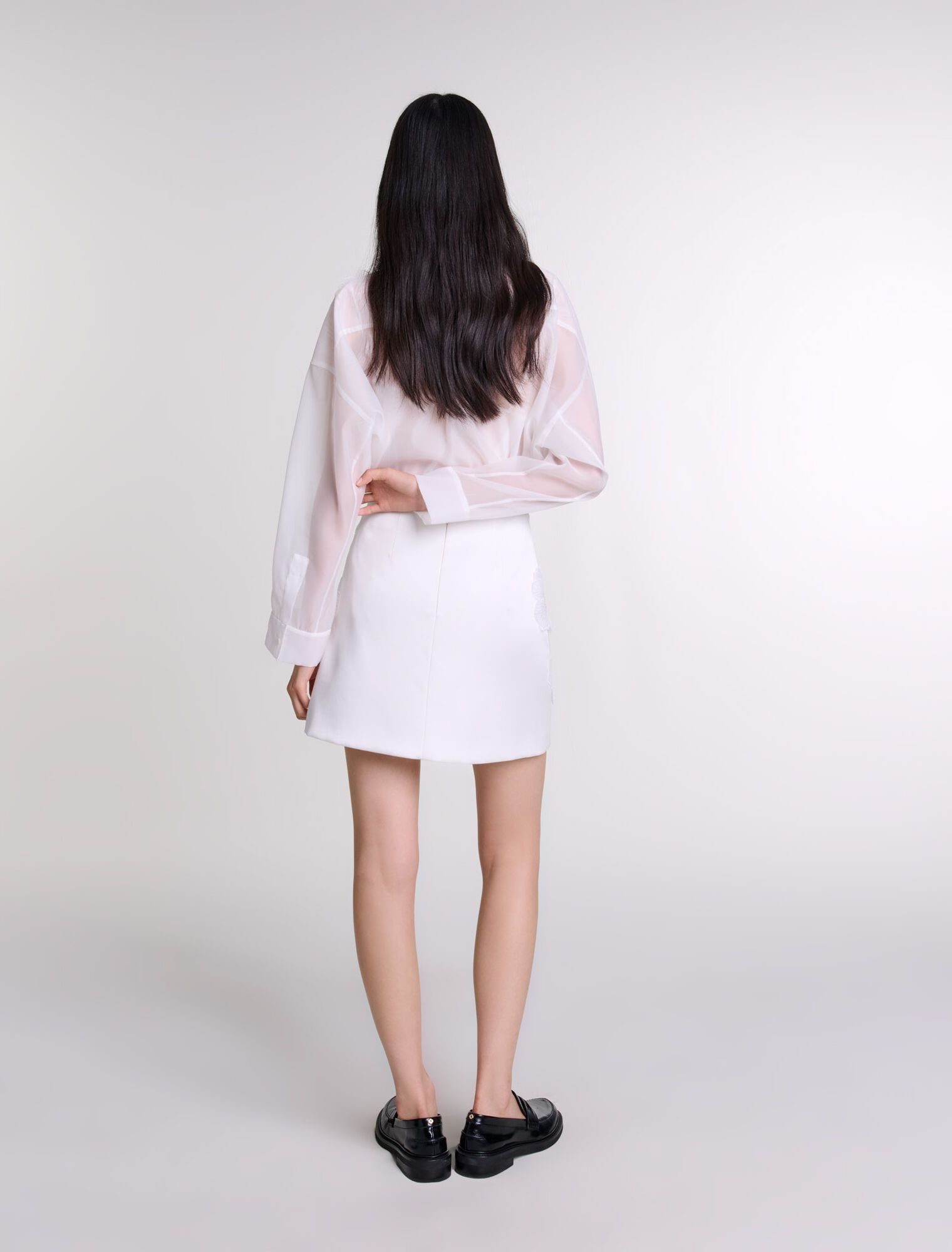 Maje - Chân váy ngắn satin họa tiết bông hoa