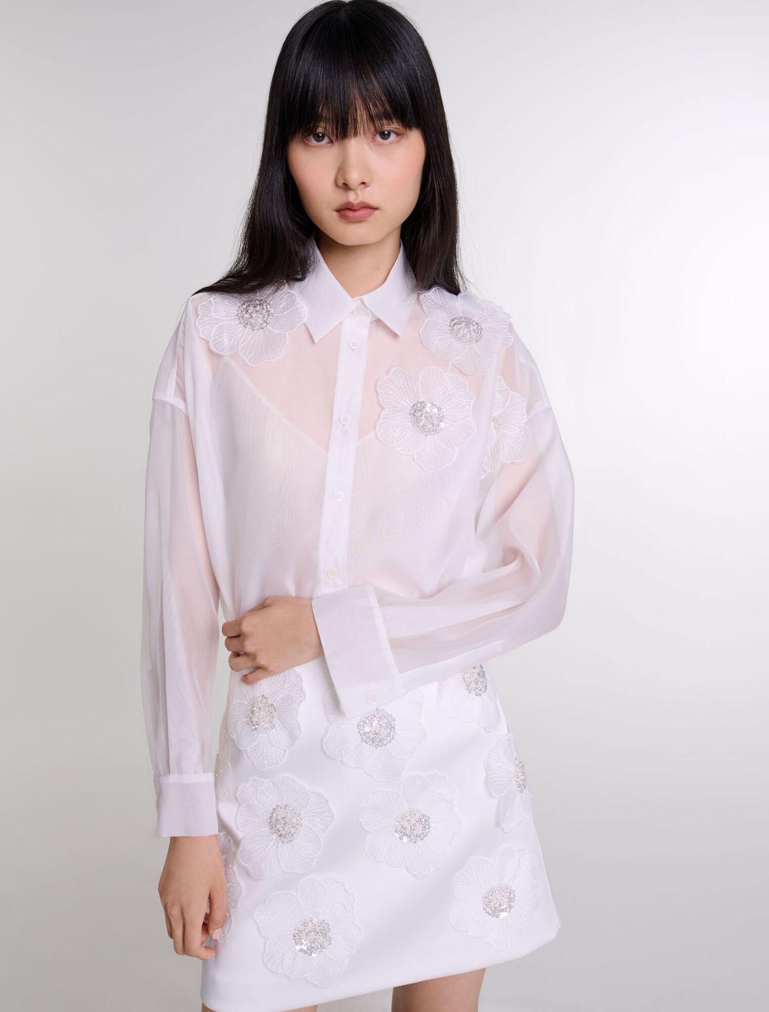 Maje - Chân váy ngắn satin họa tiết bông hoa
