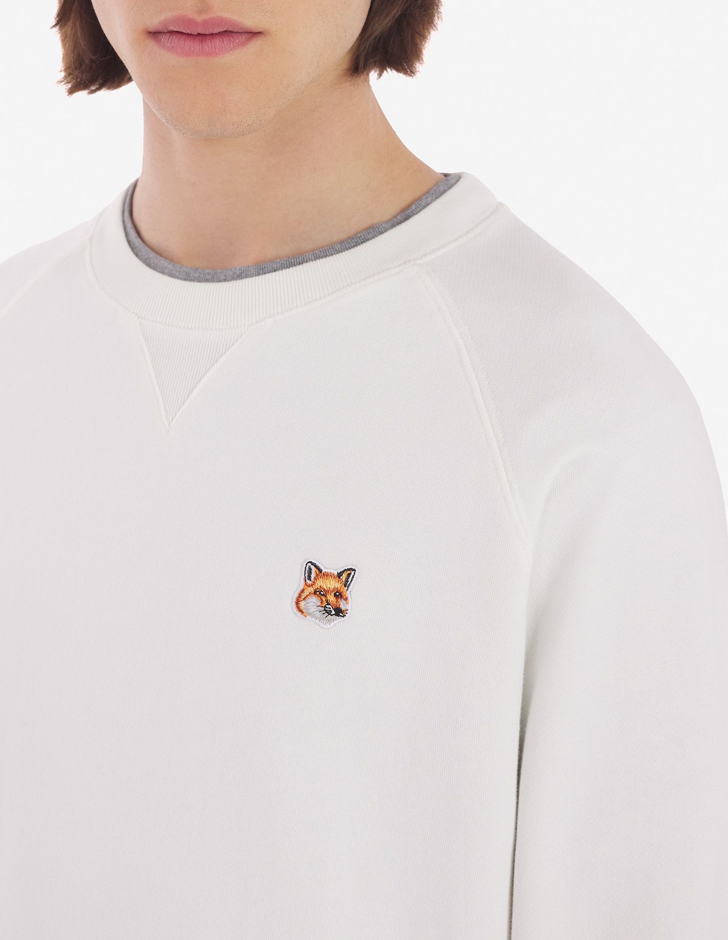 Áo nỉ Fox Head dáng Classic