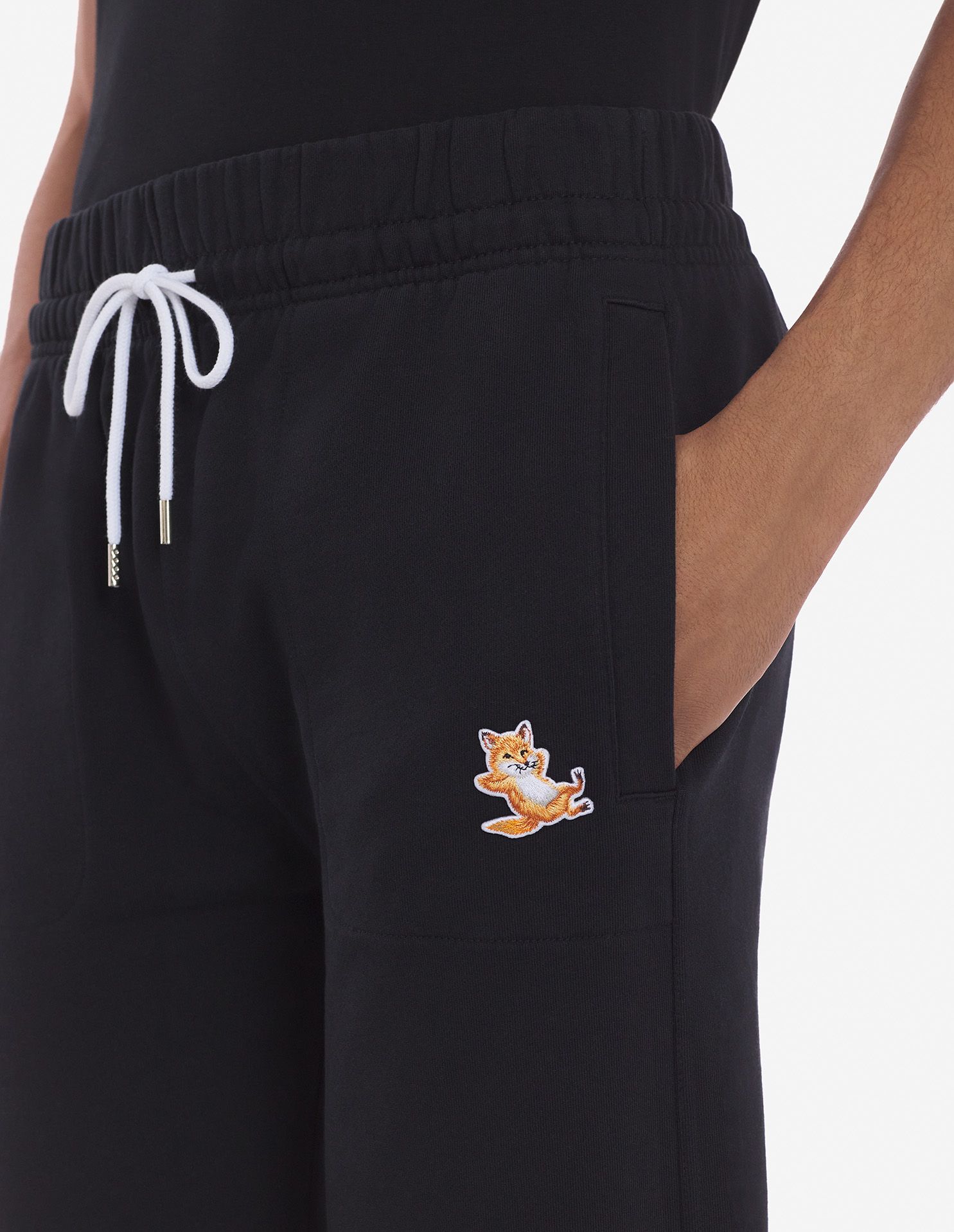 Maison Kitsuné - Quần jogger Chillax Fox dáng Classic