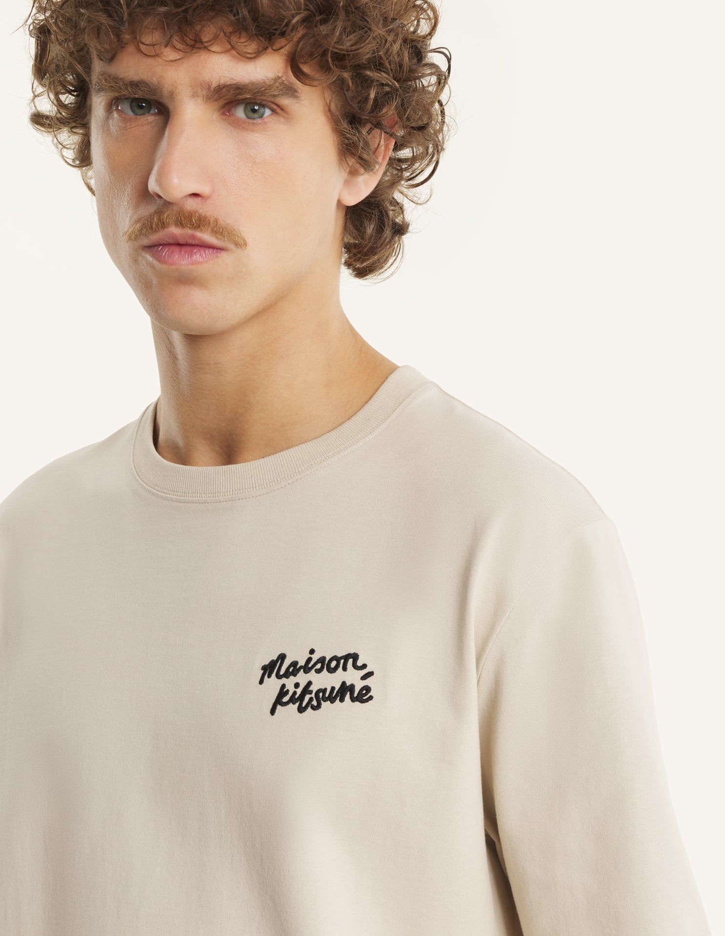 Maison Kitsuné - Áo phông nam Maison Kitusne Handwriting dáng Comfort
