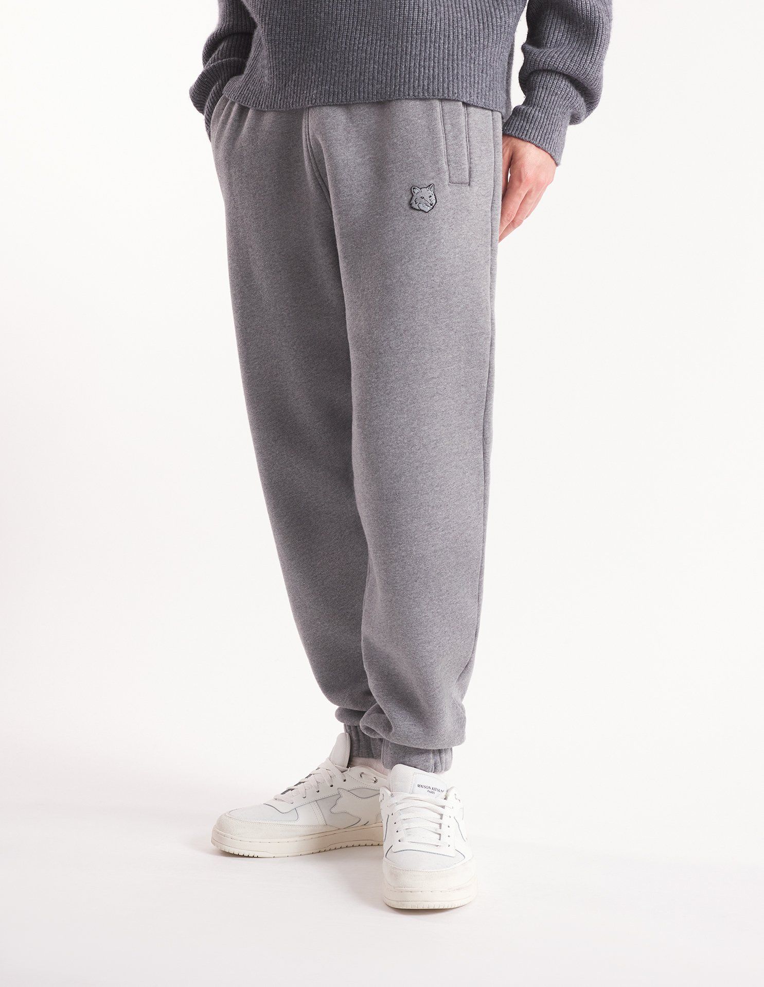Maison Kitsuné - Quần jogger Bold Fox Head dáng Comfort