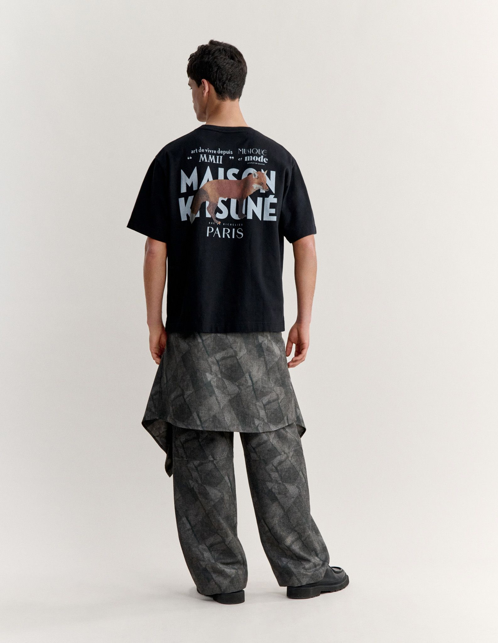 Áo thun nam MMII Profile Fox dáng oversize