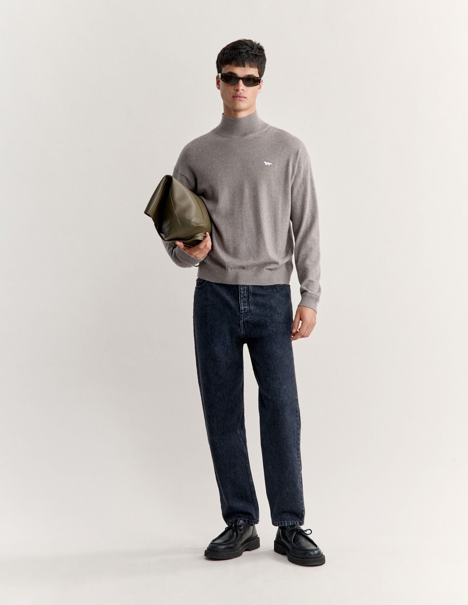 Quần jeans nam Tapered dáng relaxed