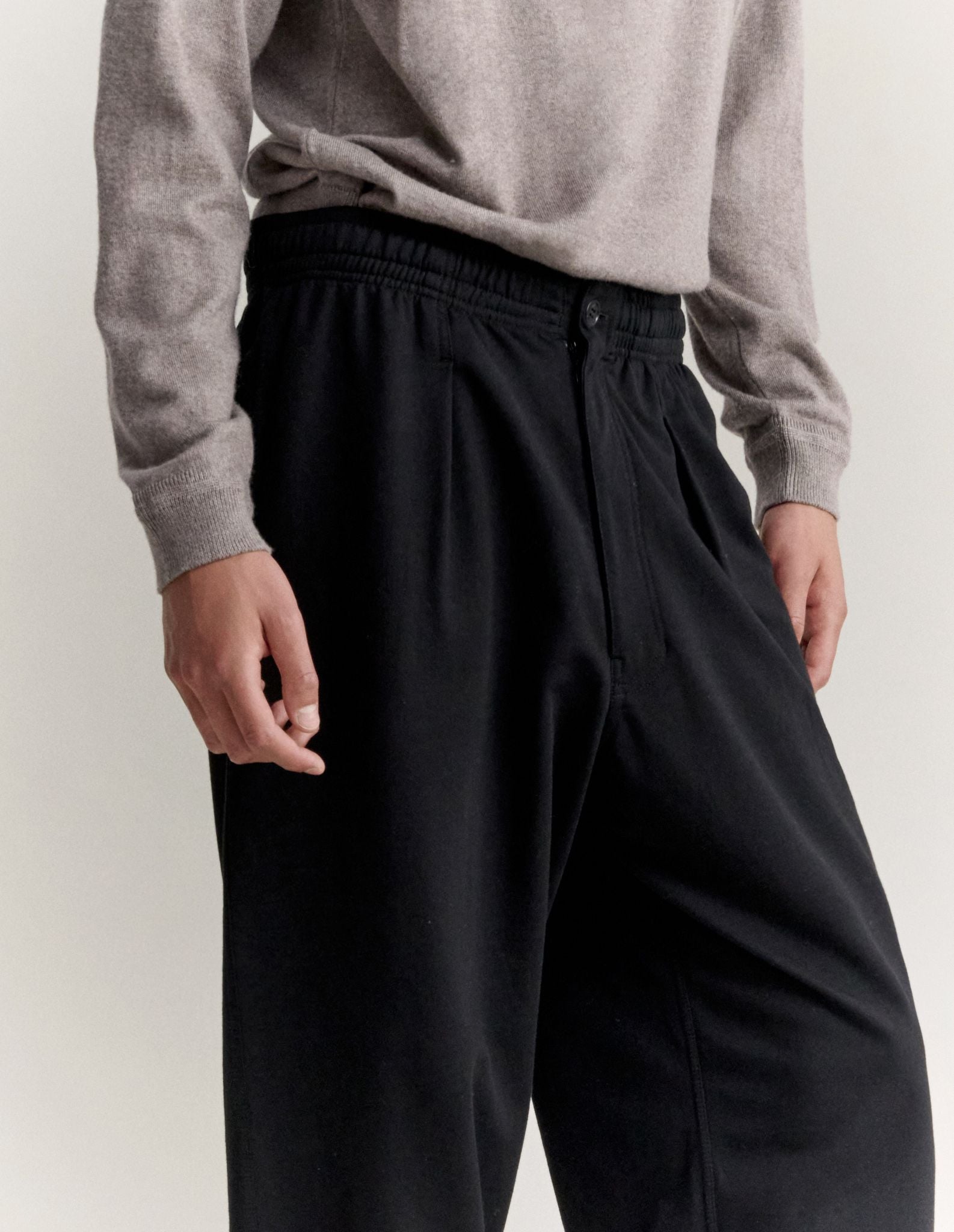 Quần jogger nam ống rộng dáng relaxed