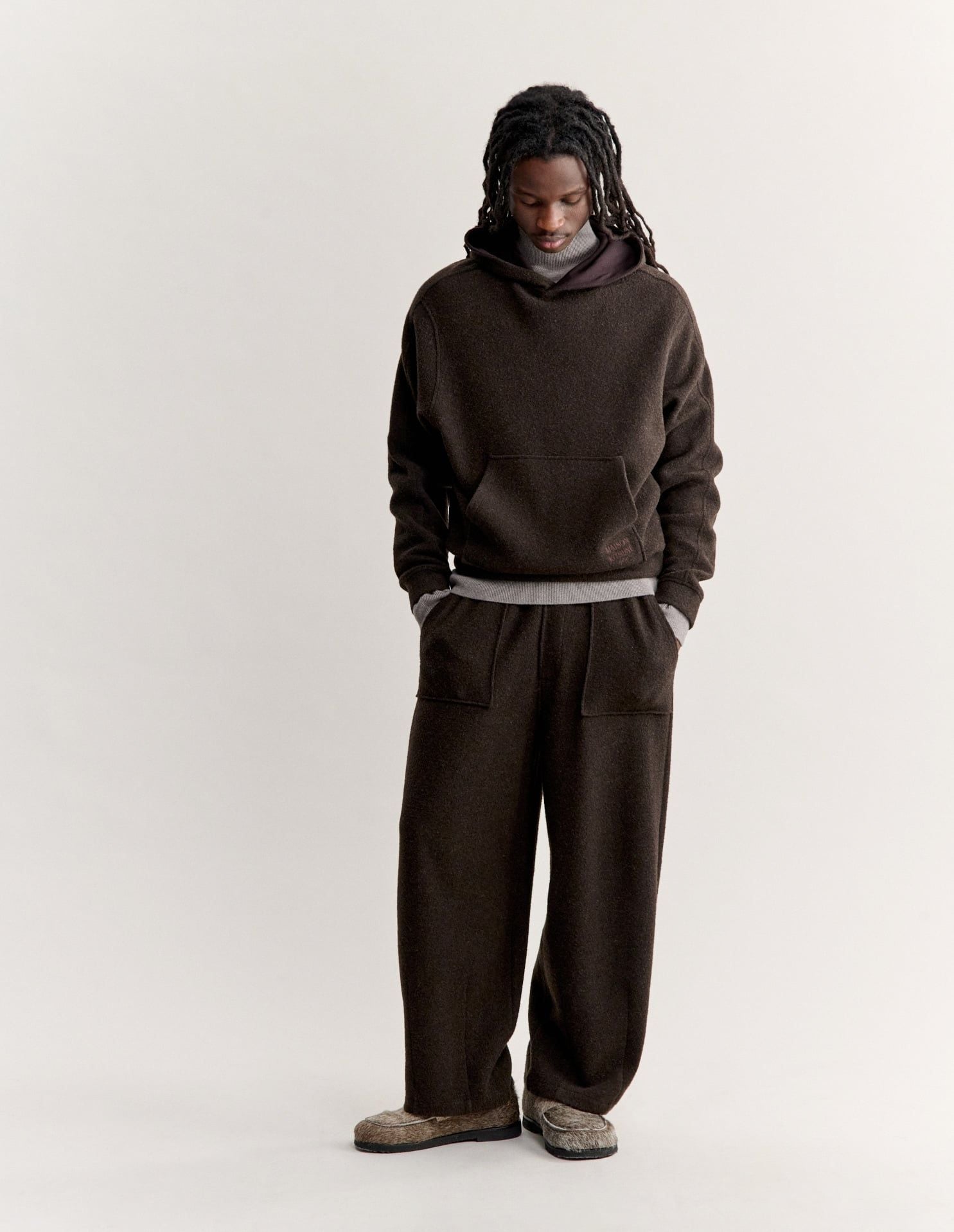 Quần jogger nam nỉ pha len ống rộng dáng comfort