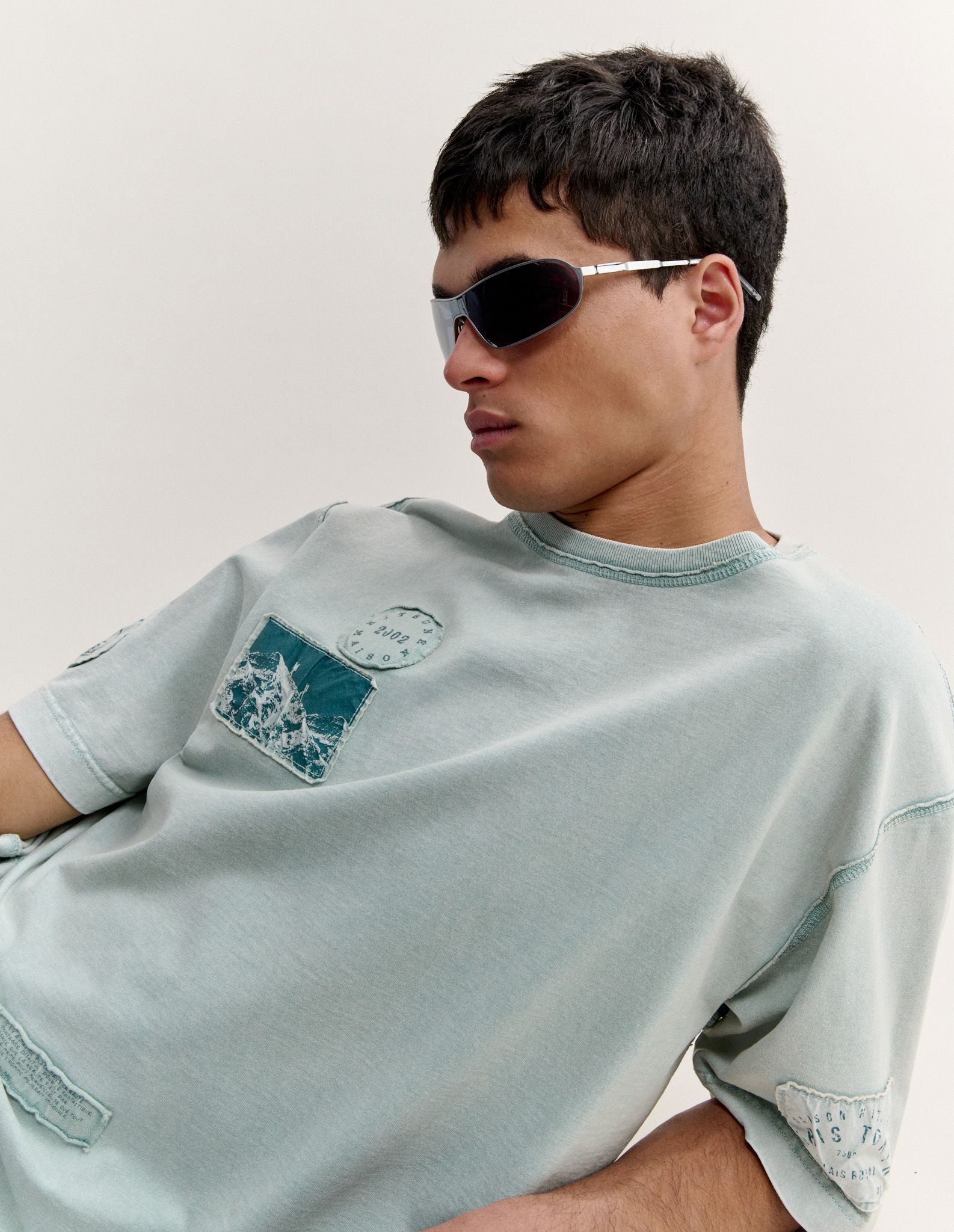 Áo thun nam Shadow Print phai màu dáng oversize