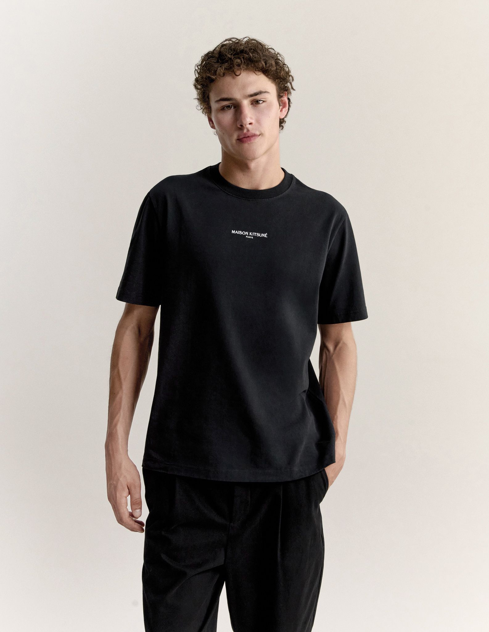 Áo thun nam Maison Kitsuné Paris dáng comfort