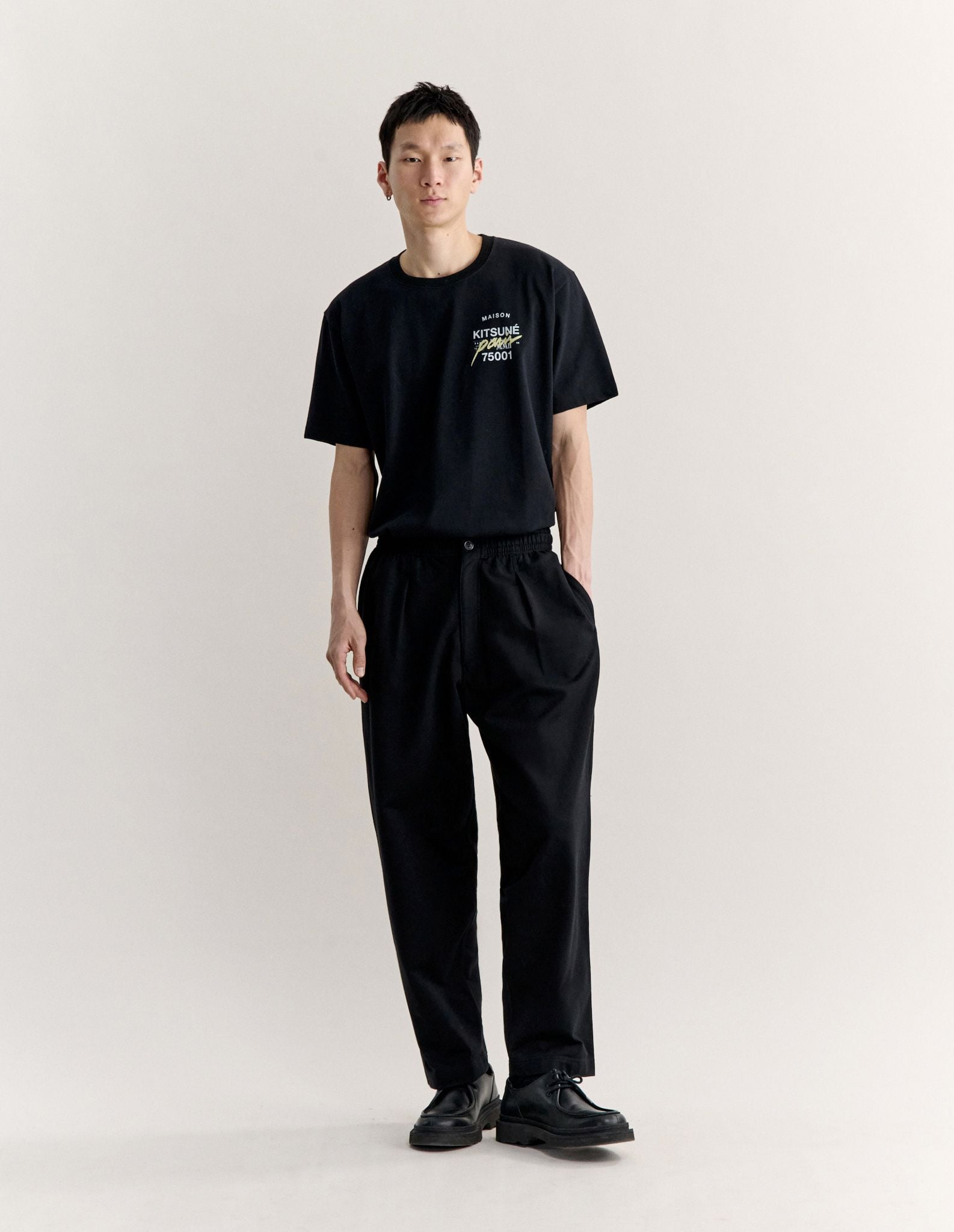 Quần cotton nam xếp ly cạp thun dáng relaxed