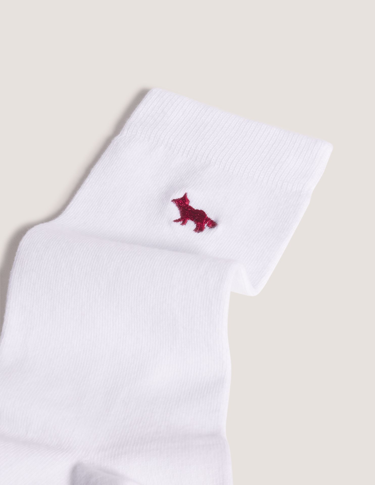 Maison Kitsuné - Tất Profile Fox