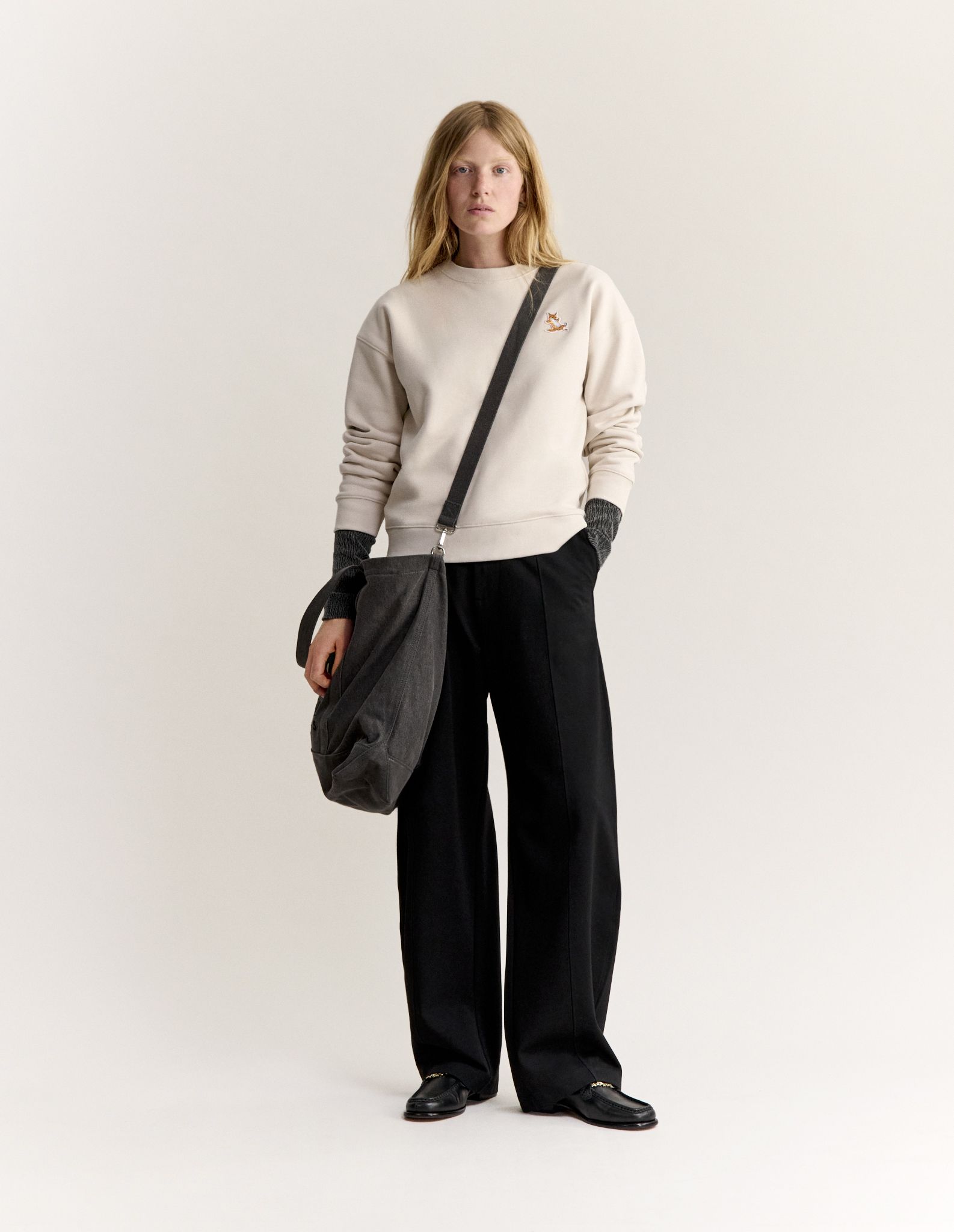 Áo sweatshirt nữ Chillax Fox dáng comfort