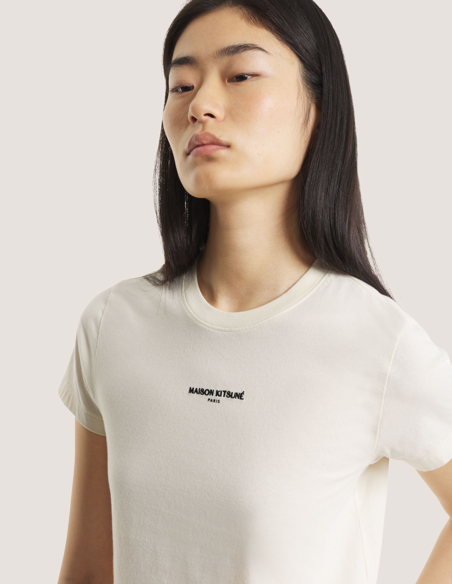 Áo thun nữ Maison Kitsuné Paris dáng baby tee