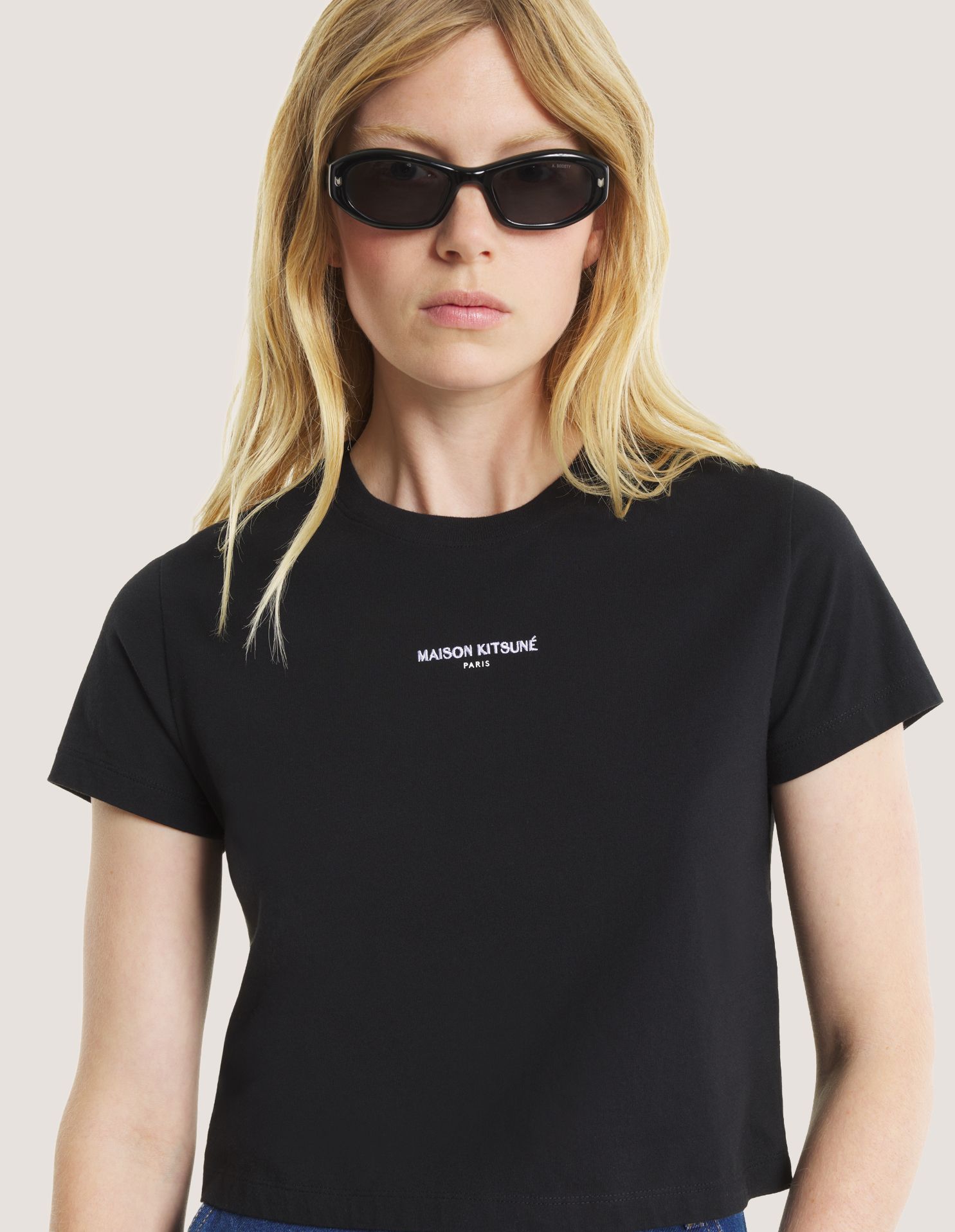 Áo thun nữ Maison Kitsuné Paris dáng baby tee