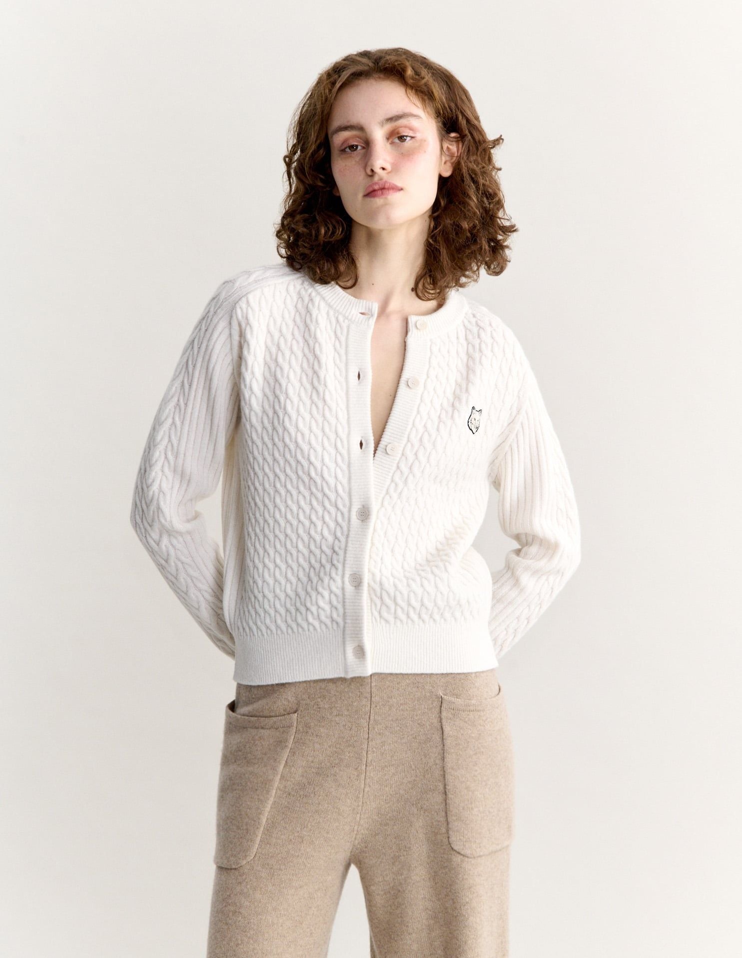 Áo cardigan nữ Fox Head đan  dáng ôm