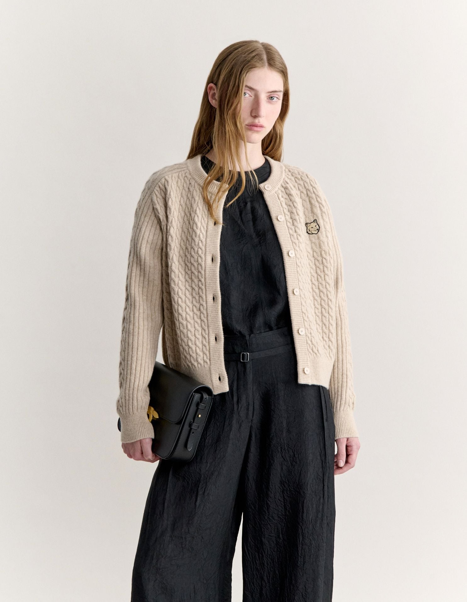 Áo cardigan nữ Fox Head đan  dáng ôm