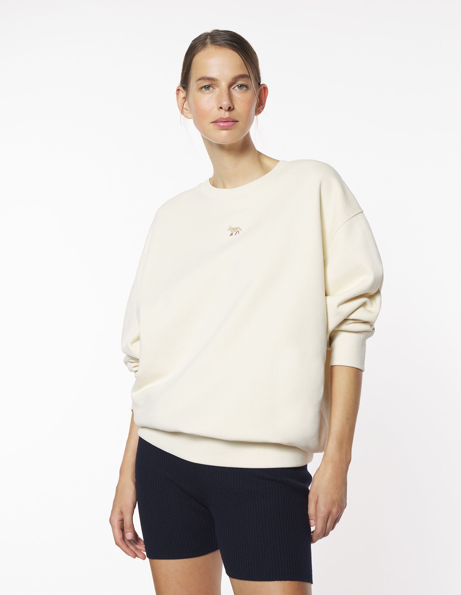 Áo nỉ Baby Fox Patch dáng Oversize