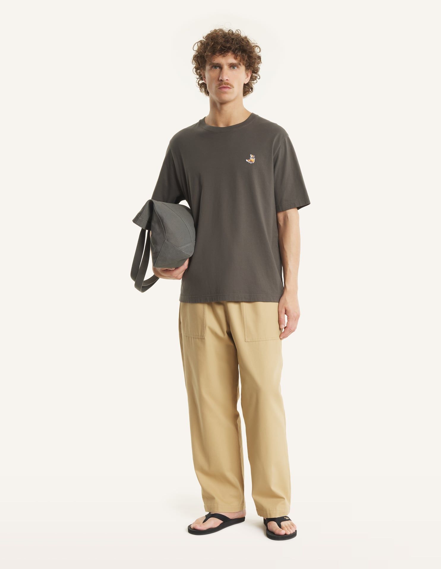 Maison Kitsuné - Áo thun nam Dreaming Fox dáng Comfort