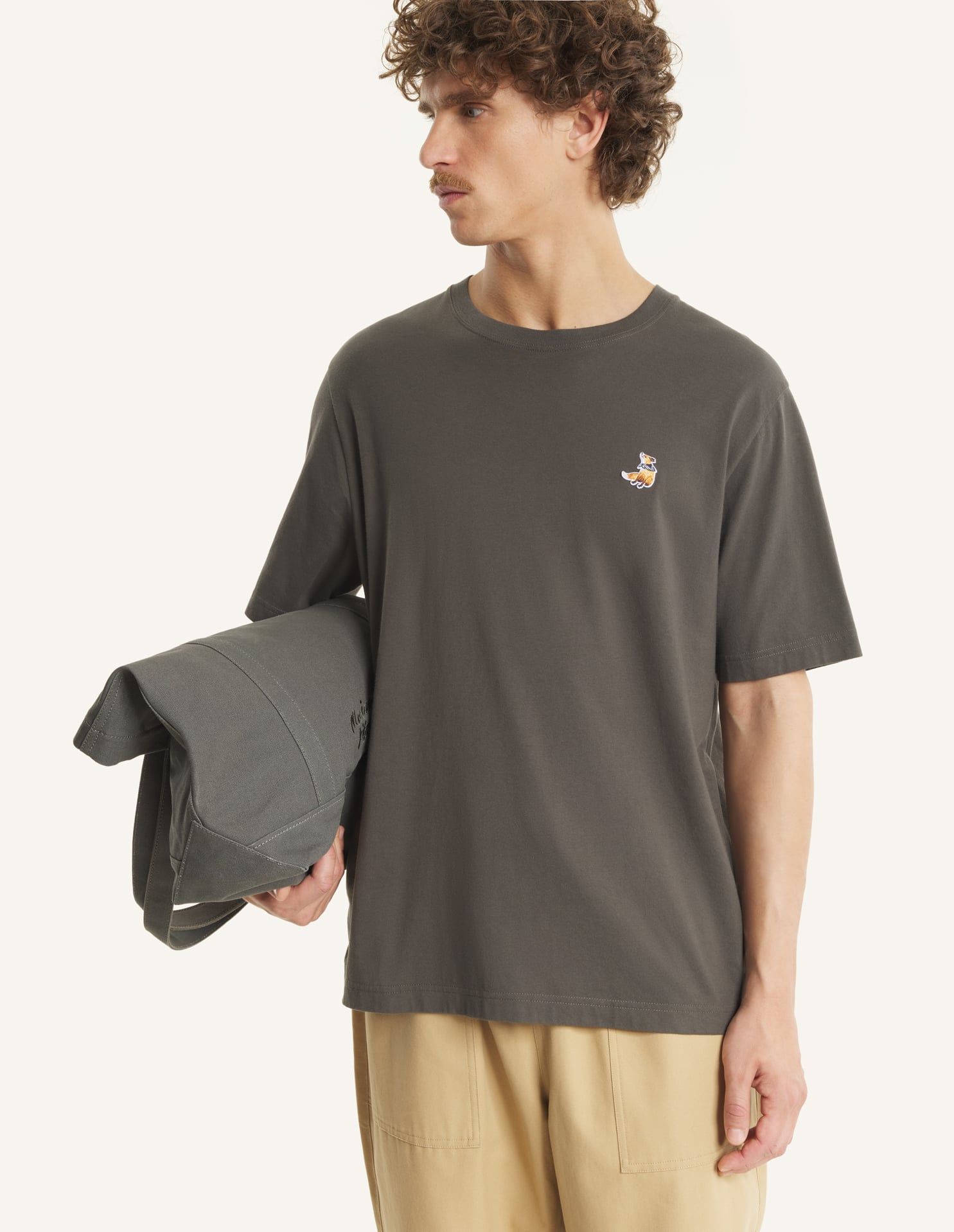 Maison Kitsuné - Áo thun nam Dreaming Fox dáng Comfort