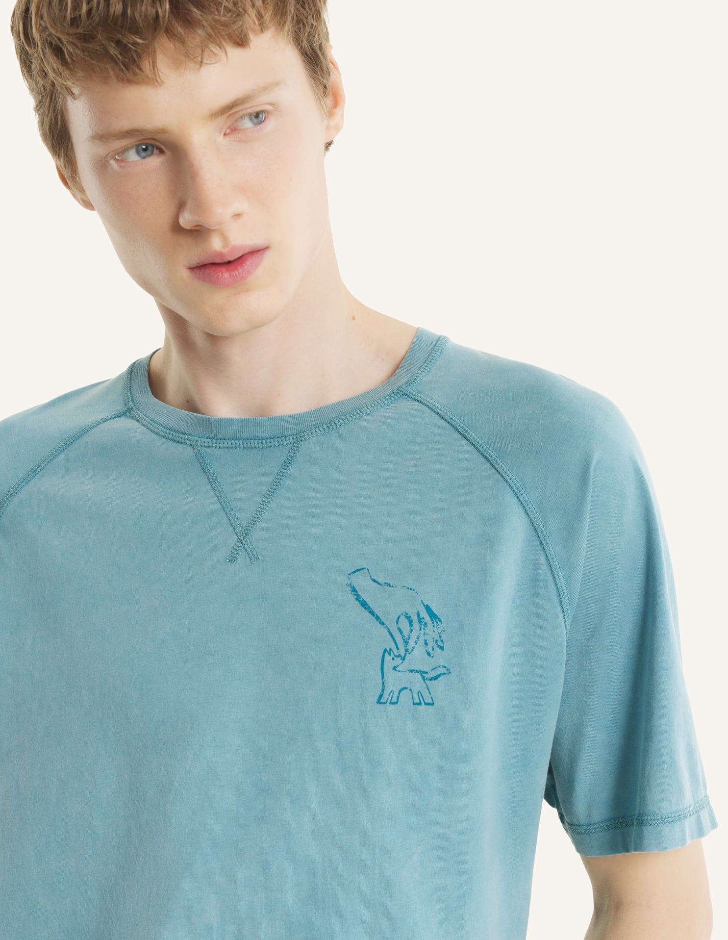 Maison Kitsuné - Áo thun nam Fountain Stamp Faded dáng Comfort
