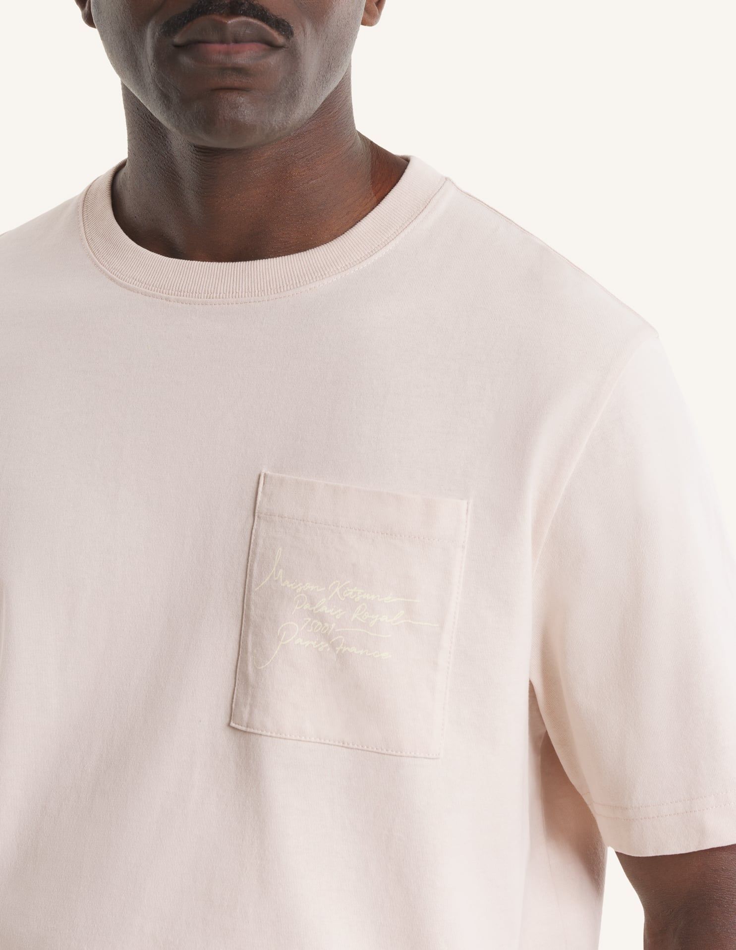 Maison Kitsuné - Áo thun nam Poetic Script dáng Comfort