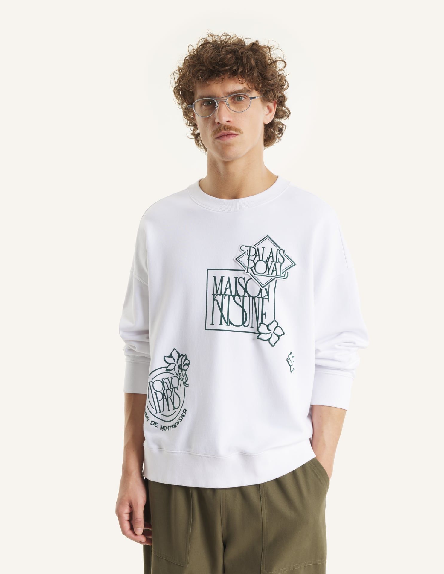 Maison Kitsuné - Áo nỉ nam tem Art Nouveau dáng Oversize